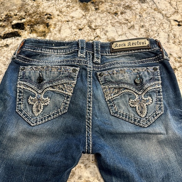 Rock Revival Jeans - Picture 4 of 8